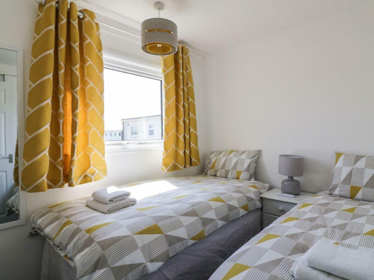 Sunbeach Chalets Грейт-Ярмут Экстерьер фото